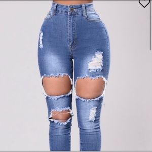 Fashion nova skinny ripped jeans 5/6